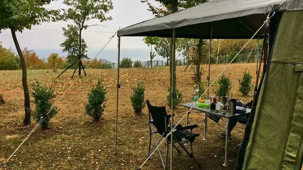 Gordigear Taiga im Regen auf dem Agricampeggio le Carbonaie