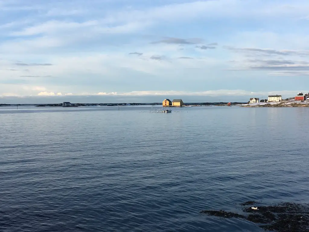 Atlantikstraße Die Höfe sind nur per Boot zu erreichen