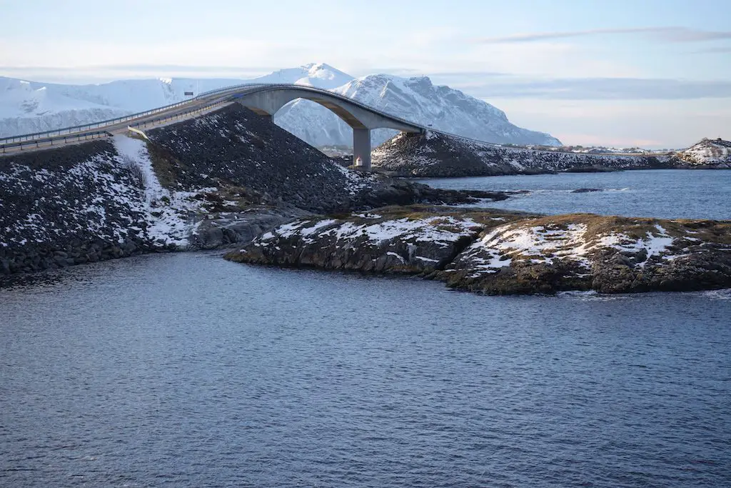 Die bekannteste der Brücke an der Atlantikstraße