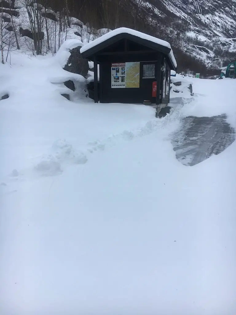 Briksdahlsbreen Ende