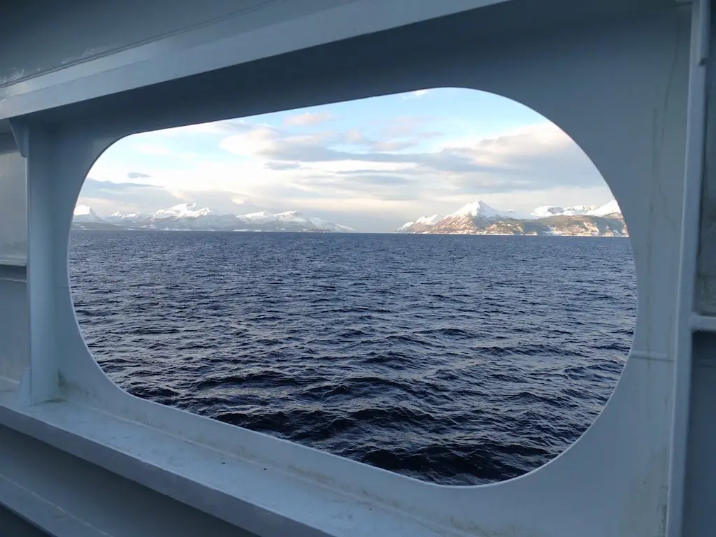 Zeit um die Landschaft vom Wasser zu genießen