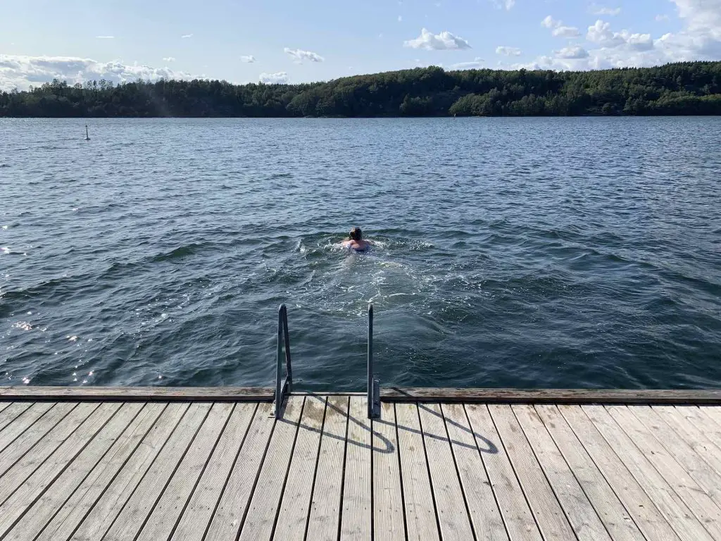 Schwimmen im Oslofjord in Südnorwegen