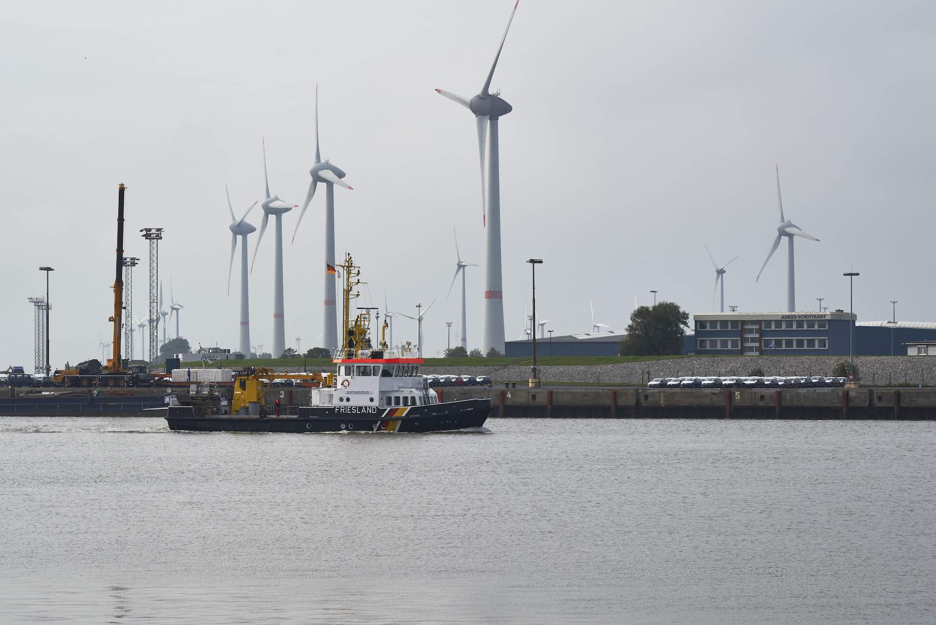 Emdener Hafen Lotsenboot
