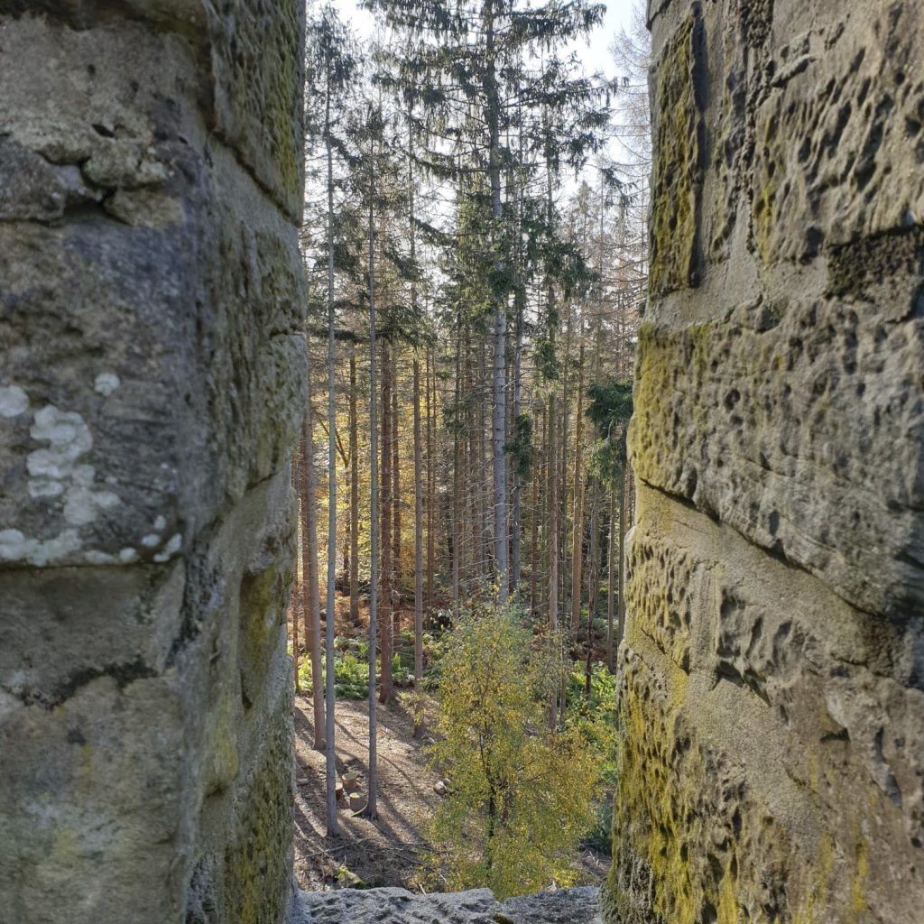 Blick durch die Schießscharte