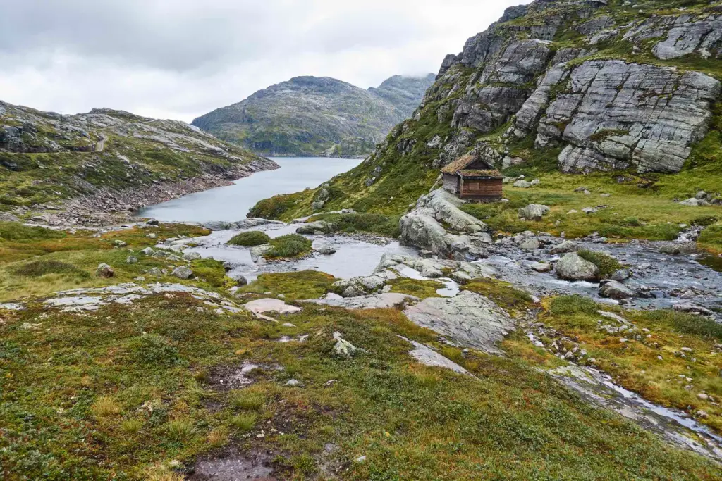 Schutzhütte abseits des Folgefonna