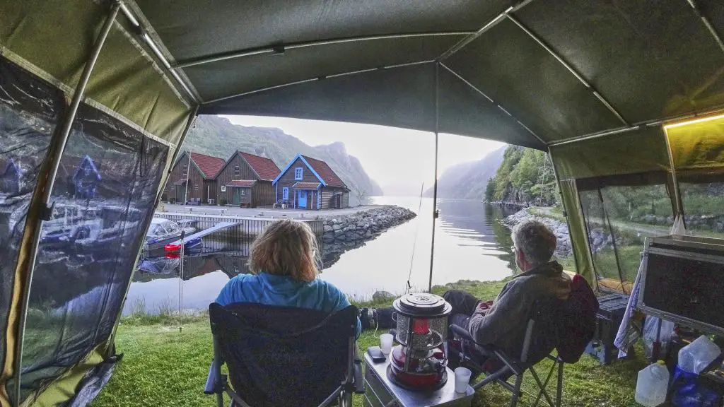 Frafjord Camping mit Blick auf den Fjord