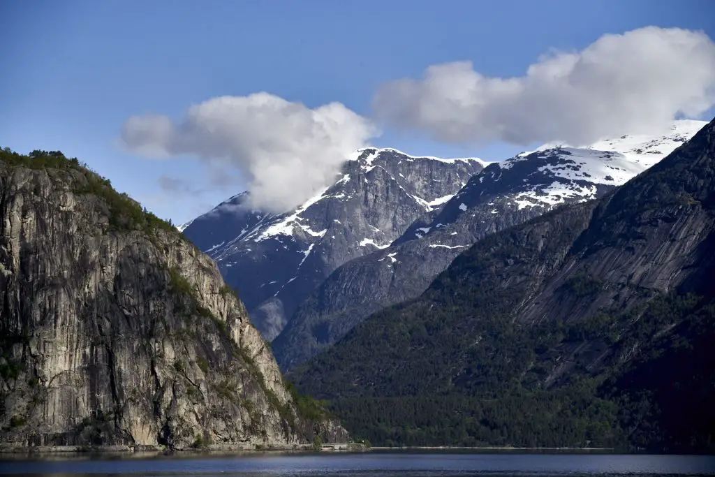 Bergpanorama vom Sæbø Camping