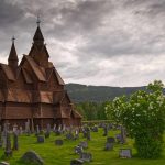 Heddal Stabkirche im Mai