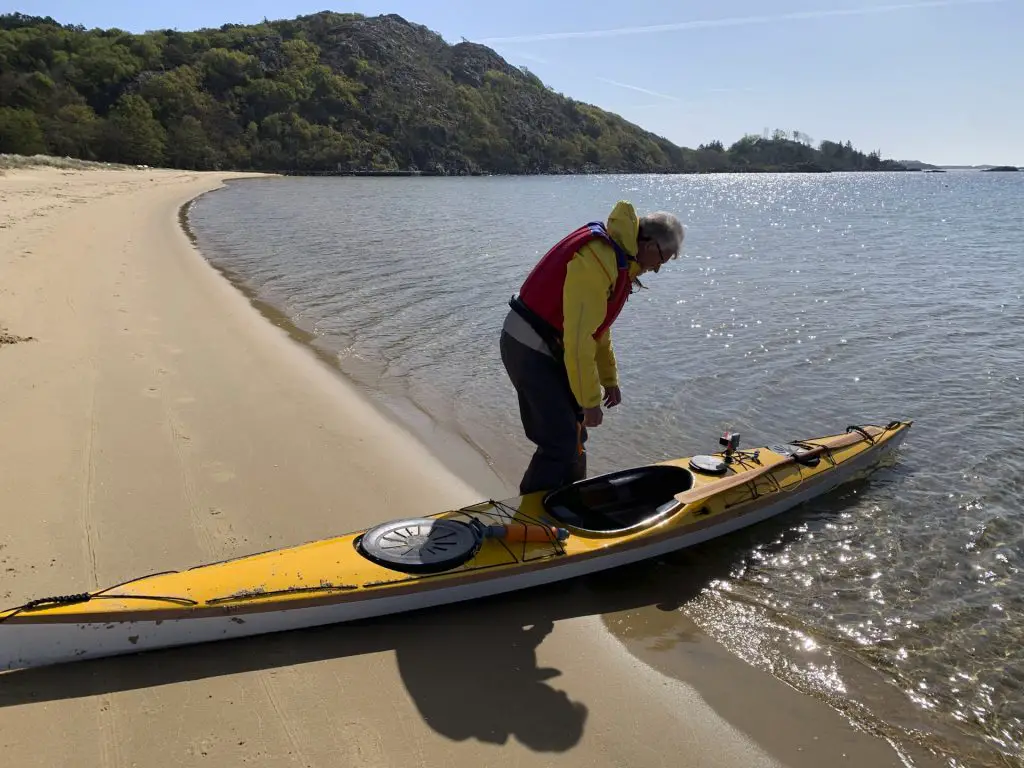 Mit dem Paddelboot am Lomsesanden